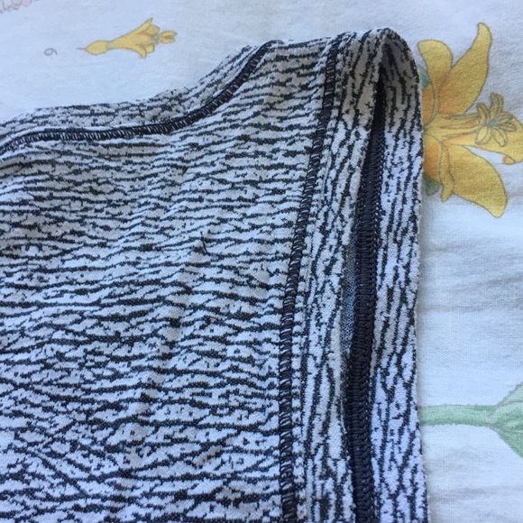 Lululemon Tank - Picture 6 of 6